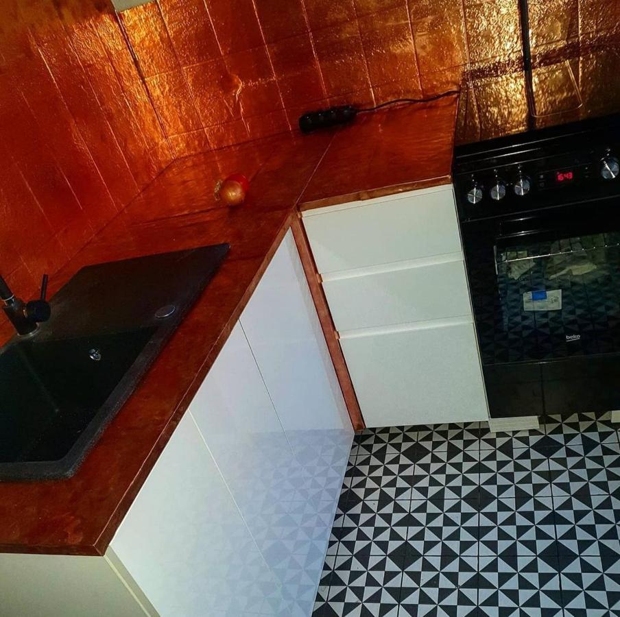 Private Wroniecka 6 - Parking Apartament