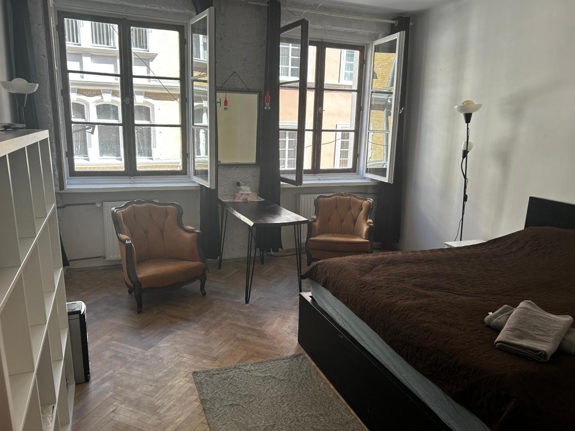 Private Wroniecka 6 - Parking Apartament Poznań